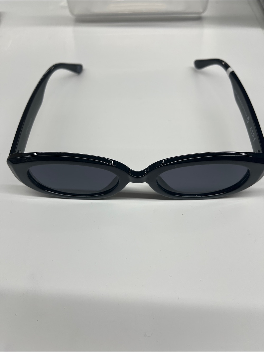 Aire Uni-Sex Affinity Oval Black Sunglasses Size Medium